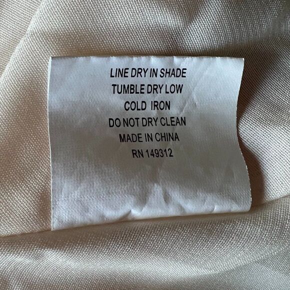 Saints + Secrets Cream/Multi-Color Floral Dress Size M - Picture 5 of 6